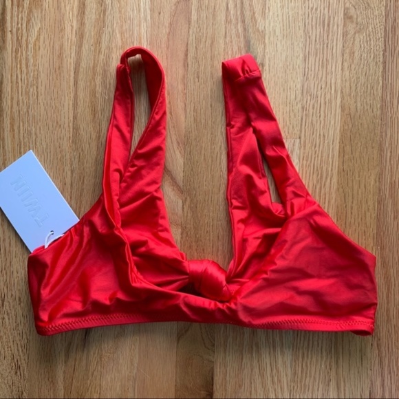 NWT TWIIN Pamela Knot Bikini Top Red L - Picture 6 of 16